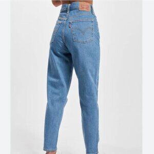 Levis Womens Light Wash High Waisted Taper Jeans 30